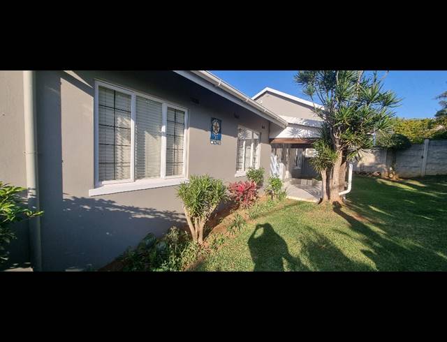 3 BEDROOM APARTMENT FOR SALE IN SOMERSET PARK
